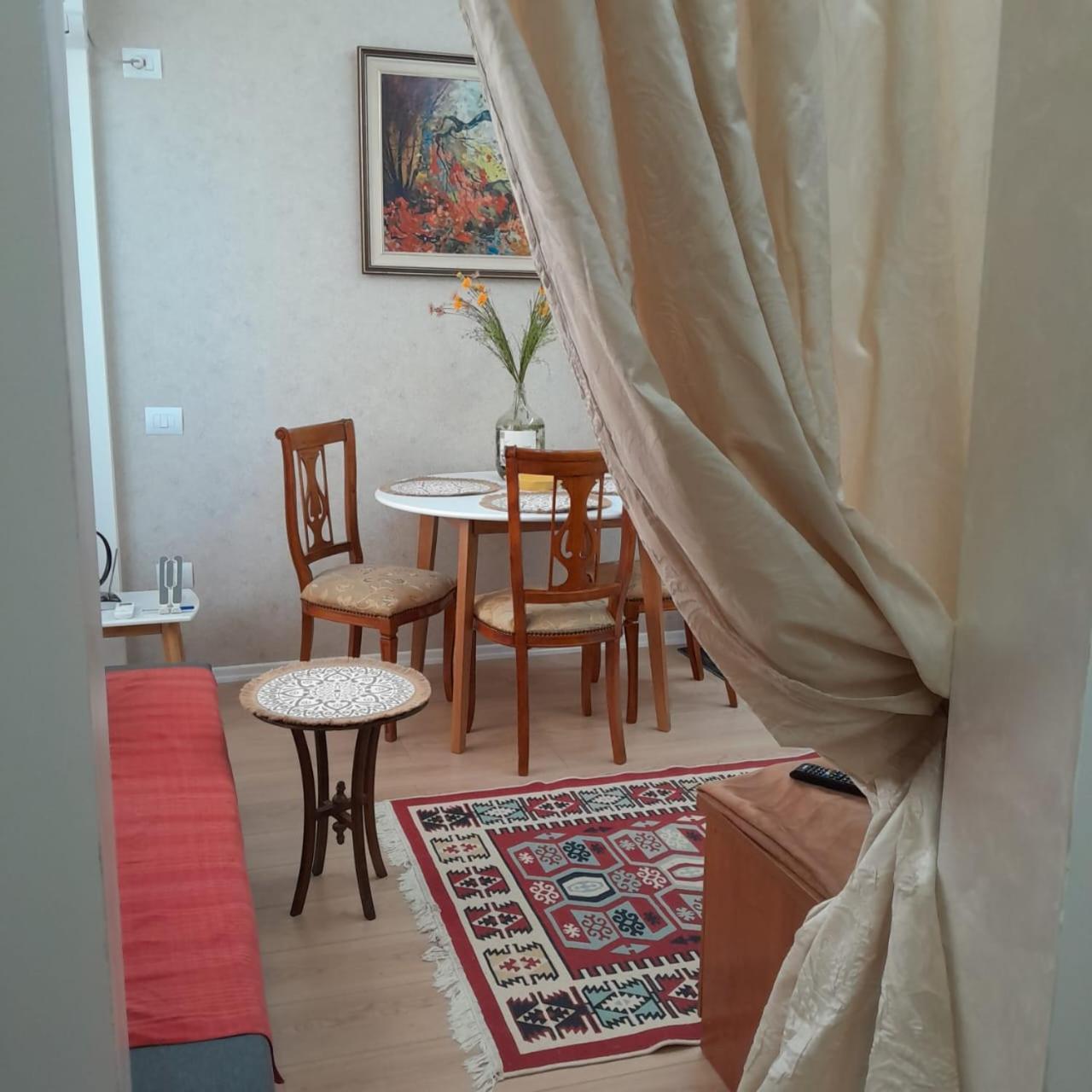 Bani'S Cozy Lovely Apt Tirana Exterior foto